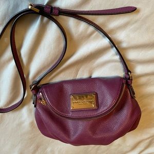 Marc Jacobs magenta purse